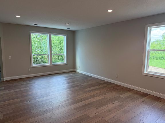 3rd image of 7333 Kahl Cir NE