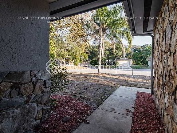 3rd image of 12803 Willoughby Ln