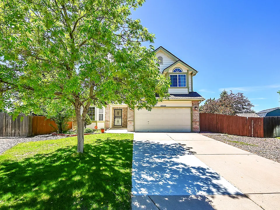 14602 E Bellewood Pl