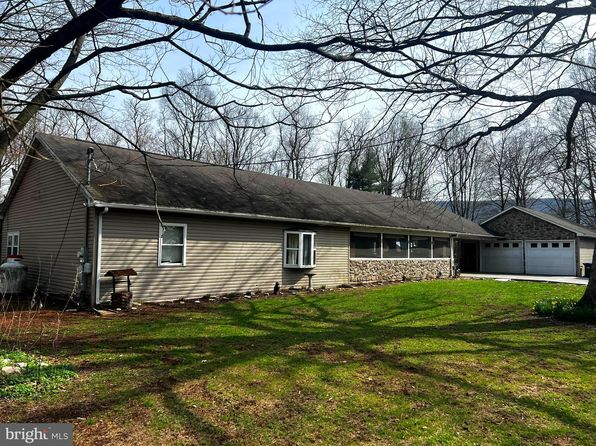 511 Pine Dr, Sacramento, PA 17968