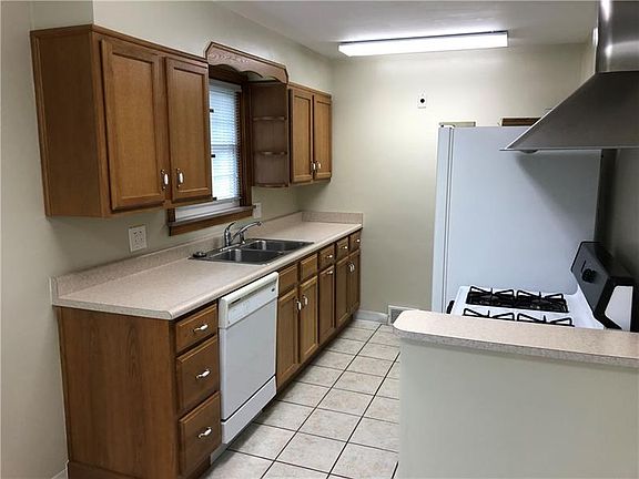 2nd image of 507 N 8th St