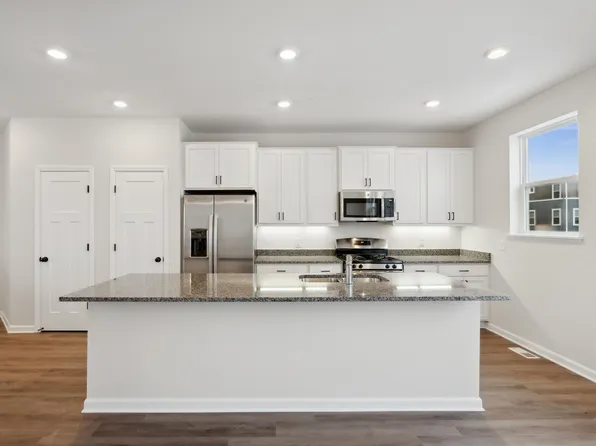 1540 Timberwood Ln, West Saint Paul, MN 55118