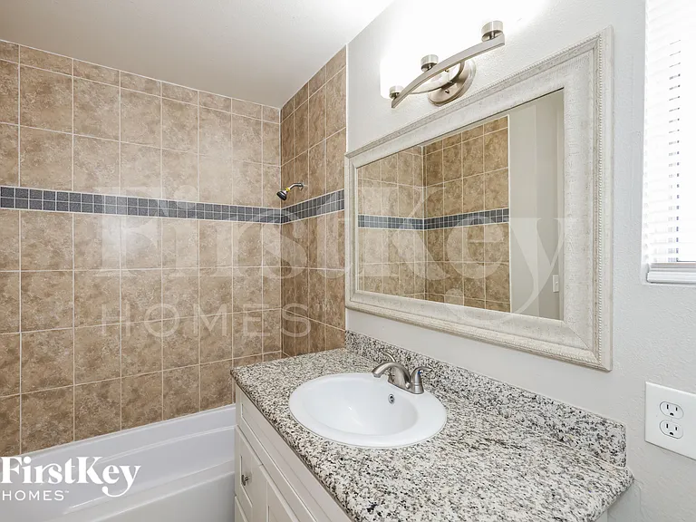 4317 Newcastle Rd — Photo 16