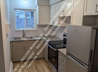 2305 W Forteen Mile Rd, Royal Oak, MI 48073