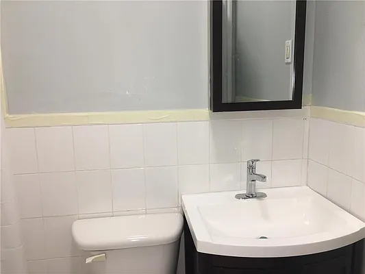 Rented by R New York | media 21