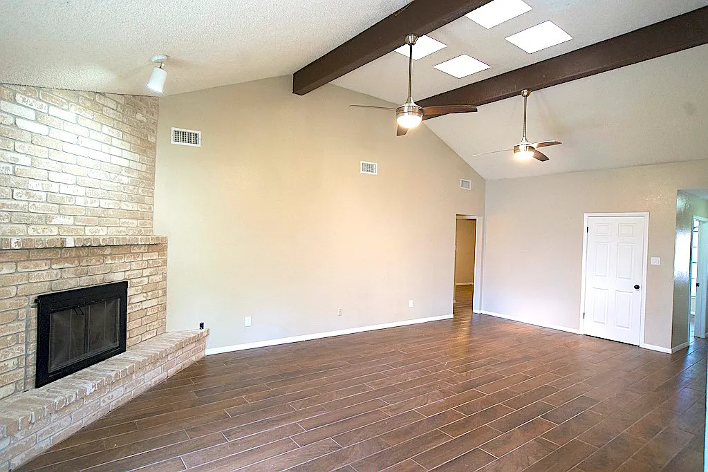 Building Photo - 6133 Cumberland Cir