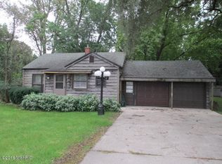 320 James St, Holland, MI 49424