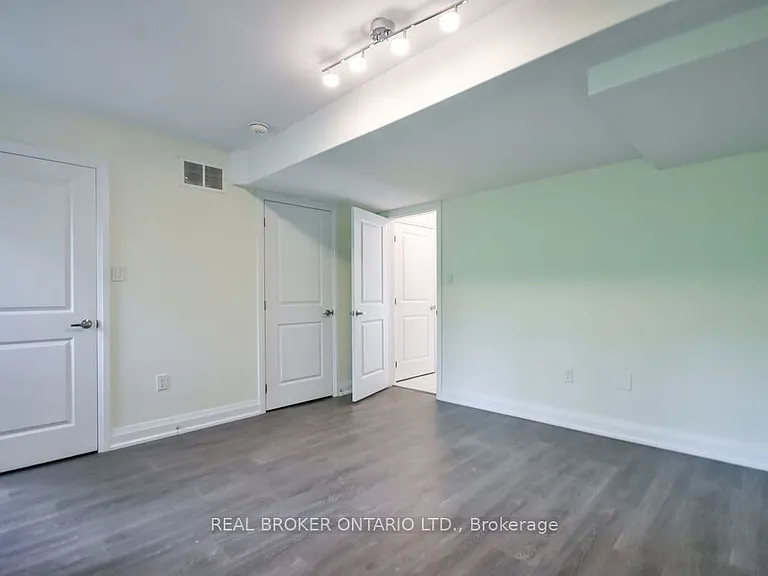 199 Ardagh Rd #18 — Photo 11