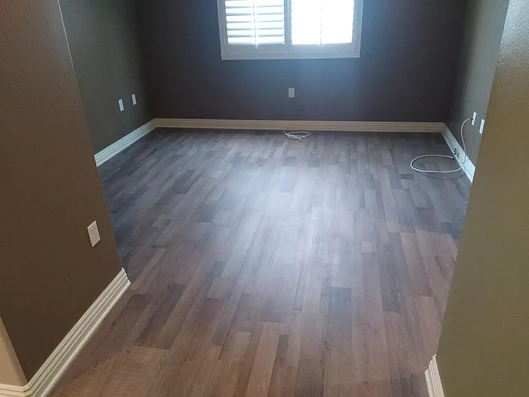 215 Firestone Ln — Photo 4