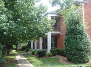 712 Breckenridge Ln APT 4, Saint Matthews, KY 40207