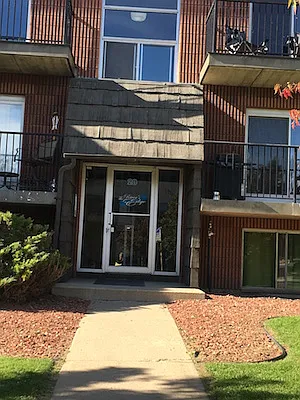 Building Photo - 20 Assiniboine Dr