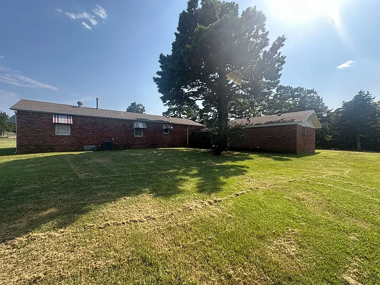 16881 Beau Kay Dr — Photo 16