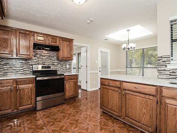 4th image of 524 E Lanett Dr