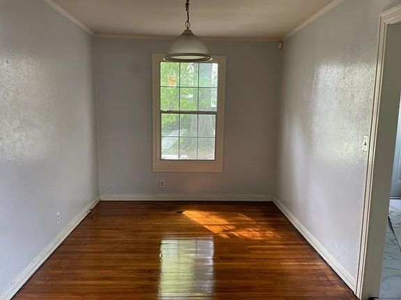 3rd image of 2751 Morningside Dr