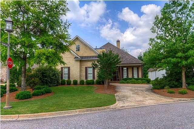1st image of 3420 Oak Grove Cir
