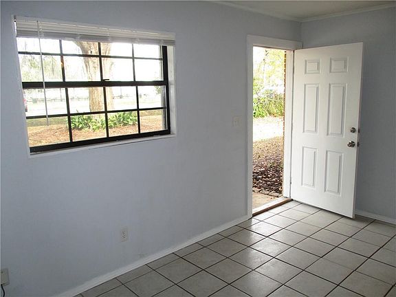 5th image of 27559 W 2nd Ave