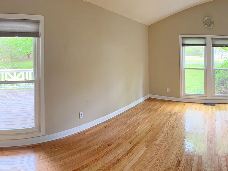 56A Mannsfield Crescent Way — Photo 2