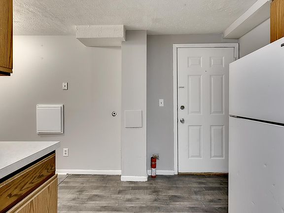 4th image of 3621 S 24th St #B1