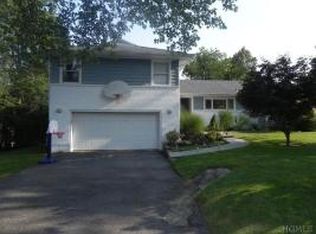 35 Fieldmere St, New Rochelle, NY 10804