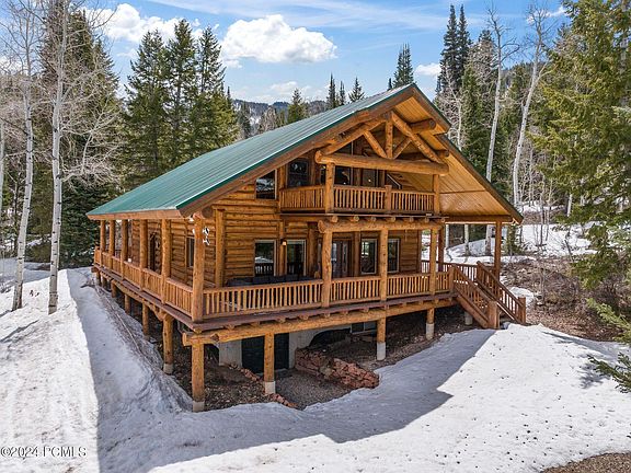 3rd image of 9223 N Uinta Dr