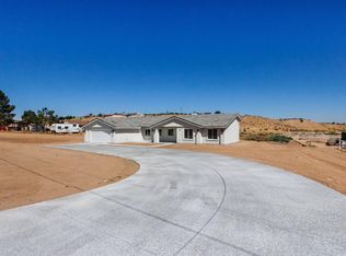 18762 Lilac St, Hesperia, CA 92345