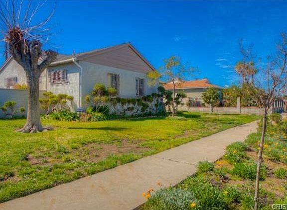 3rd image of 7647 El Caprice Ave