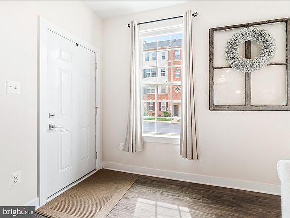 5th image of 5940 Etterbeek St