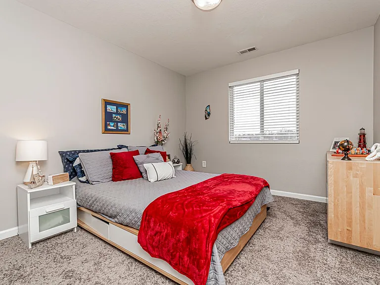 601 Seitz Ct — Photo 29
