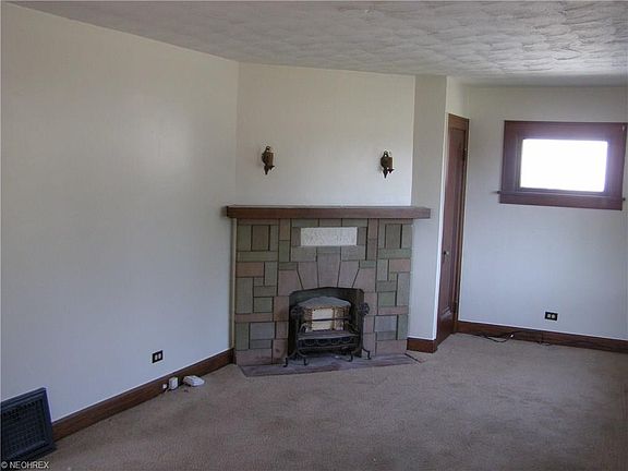 2nd image of 4712 W 149th St