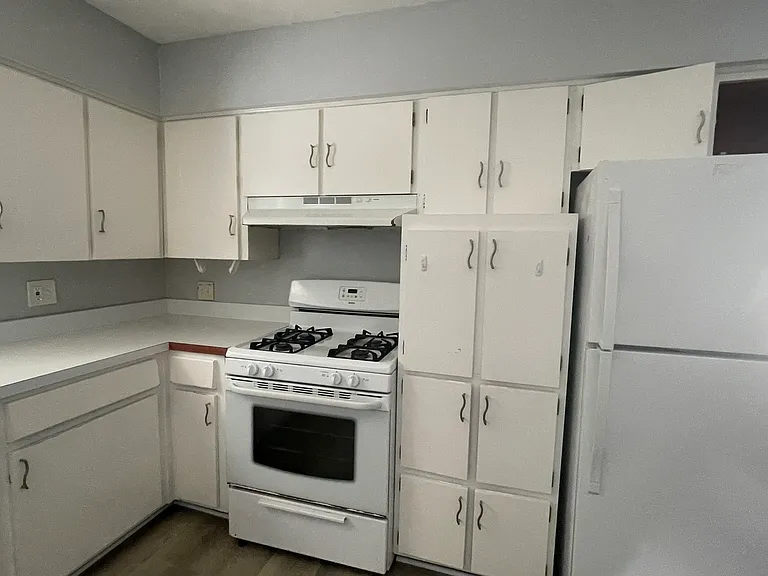 117 S William St — Photo 18