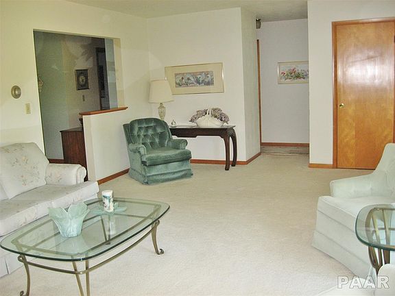 3rd image of 1606 Deppert Dr