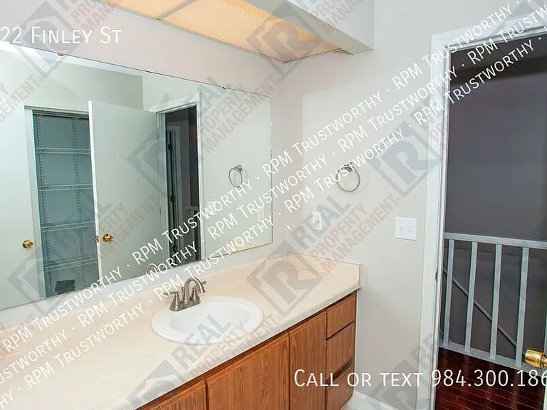 522 Finley St — Photo 10