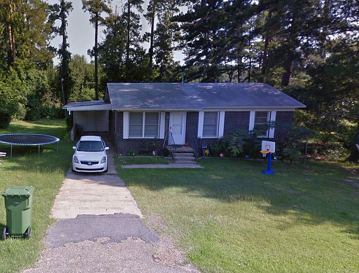 1st image of 1111 Pine Dr