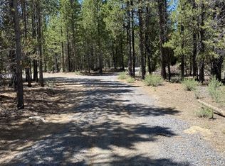 Cruikshank Rd, Crescent Lake, OR 97733