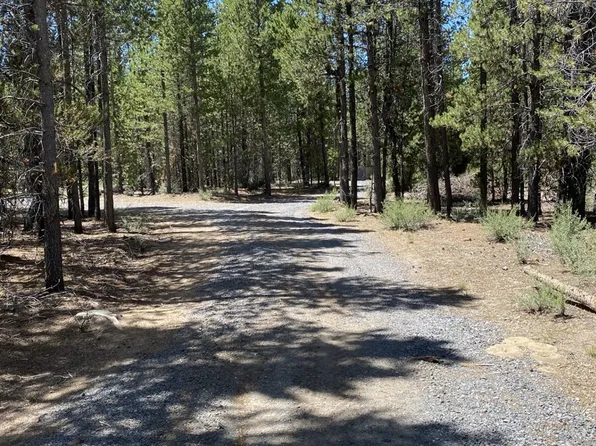 Cruikshank Rd, Crescent Lake, OR 97733