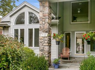 4708 S County Trl, Charlestown, RI 02813