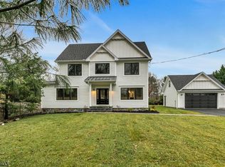 10 Nancy Ln, Bernards Twp., NJ 07920