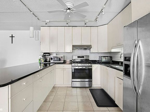 4th image of 136-24 Maple Ave #3D
