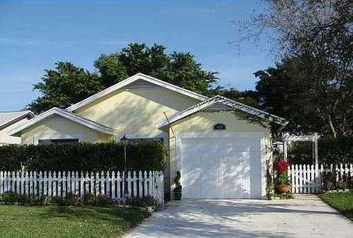 1st image of 4594 Brook Dr