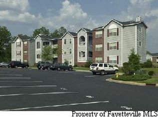 295 Warton Ln APT 6, Fayetteville, NC 28314
