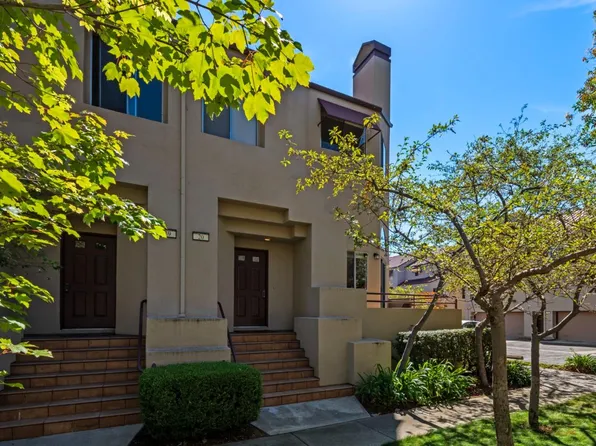 20 E Court Ln, Foster City, CA 94404