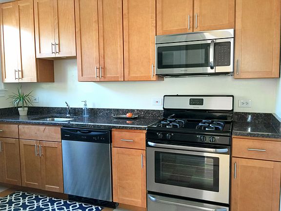 5th image of 318 Sherman Ave APT 2
