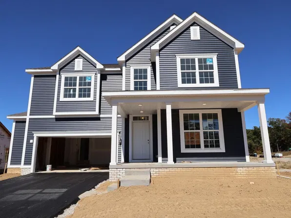 542 Creekside Loop S, Pataskala, OH 43062