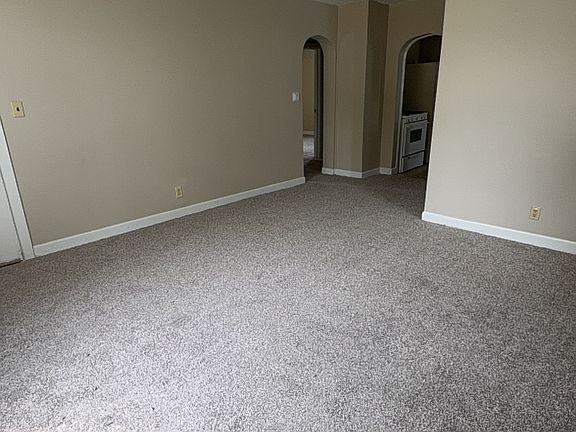 5th image of 1265 S Galena Ave
