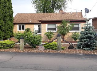 46810 Jans Dr, Chesterfield, MI 48047