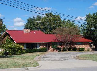 301 Country Club Rd, Hillsboro, TX 76645