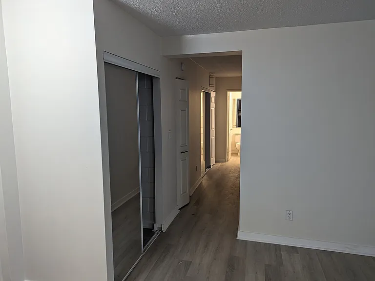 800 Corydon Ave — Photo 11