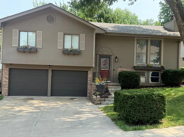 6759 S 87th St, Ralston, NE 68127
