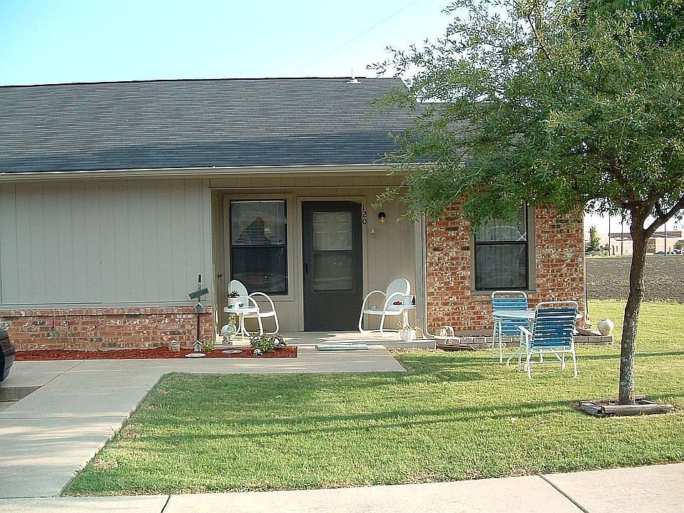 1st image of 108 W 8th St #108