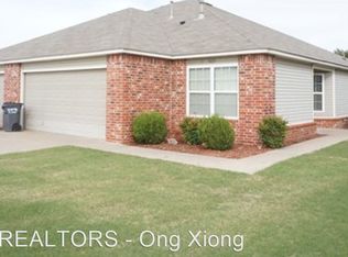 5615 N 35th St, Broken Arrow, OK 74014
